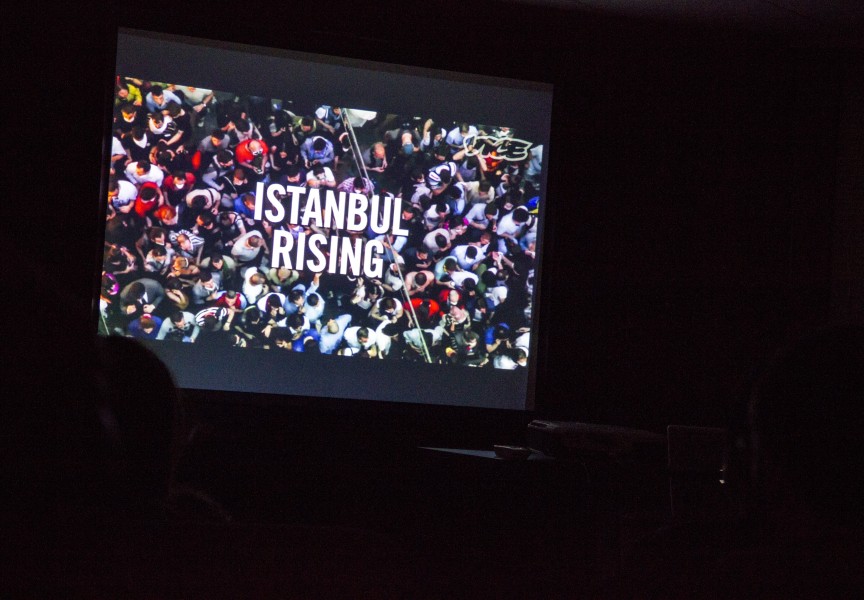 The presentation consisted of a video that showed real footage of the 2013 summer riot. Photo: Bego Aznar