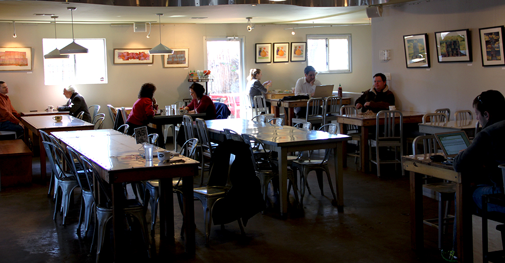 The cafe is a comfortable place with a friendly atmosphere. Photo by Max Matias.