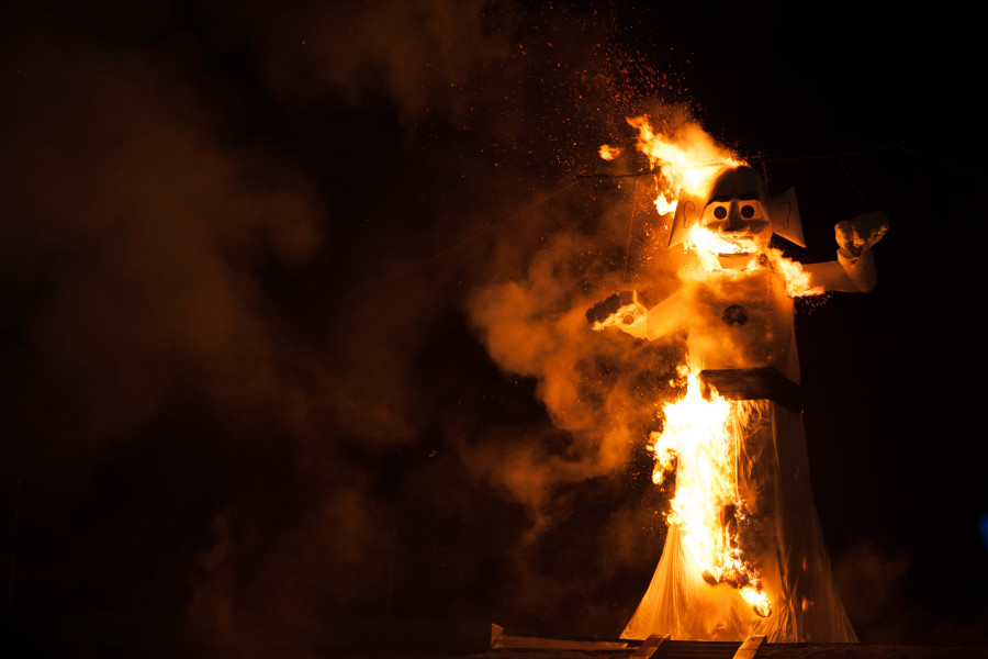 Approximately 48,000 people braved the rain to attend the 91st burning of Will Shuster’s Zozobra on Sept. 4 2015. Photo by Forrest Soper.